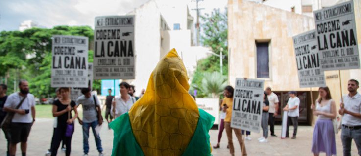 Neo Extra Activismo: Acción Errorista 