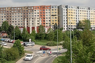 Arrival City 66_crop