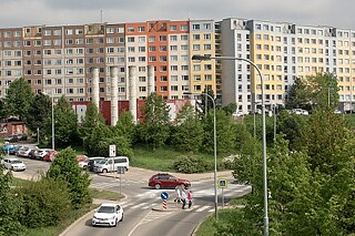 Arrival City 66_crop