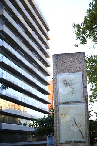 Marca Urbana - Denkmal Dom Feliciano Platz, 2018. Dom Feliciano, 59 X 38 cm. e 70 X 38 cm