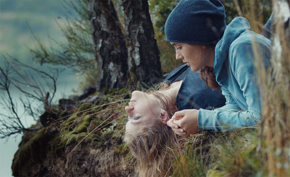 „Luft“ – das ist eine Reise ans Meer und zu einer neuen Liebe. 