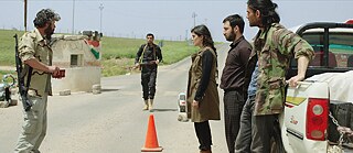 Filmden bir sahne: Çatısız Ev