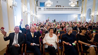 Pro and Contra – who will win?