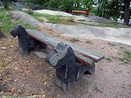 Hundebank © Foto: Jochen Schmidt Hundebank