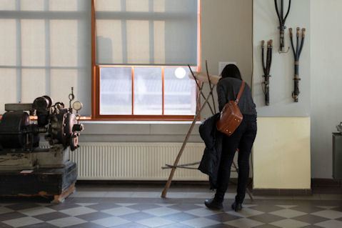 Ei Gugg Emol - Watch out (Bernhard Serexhe)