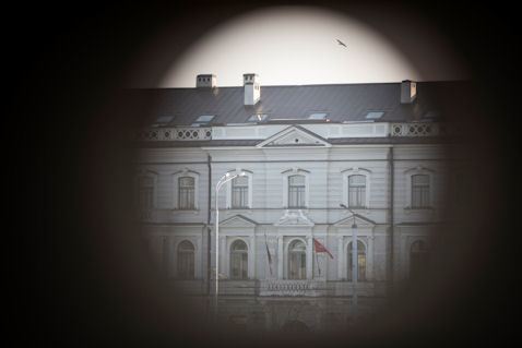 Ei Gugg Emol - Watch out (Bernhard Serexhe)