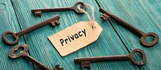 Даркнет позначає захищені сфери інтернету - і саме користувачі визначають, для чого ними користуються.