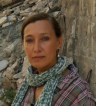 Nelofer Pazira © © Nelofer Pazira Nelofer Pazira