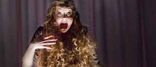 hamlet ist tot. keine schwerkraft