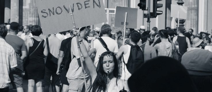 Демократия