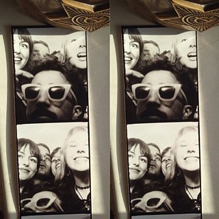 Bella and her friends enjoying Berlin nightlife with the classic photobooth snap
