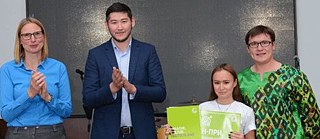 Бас жүлде иегері Дамиля Катренова &copy; © Сергей Астрелин Бас жүлде иегері Дамиля Катренова