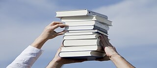 Muenchen_Buecher_Stapel