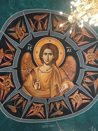 Die berühmte Freske von Jesus an der Decke der Kirche