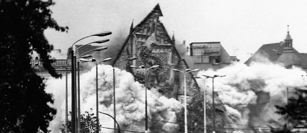 Z výstavy Probuzení a protest. Odstřel gotického kostela sv. Pavla v Lipsku, květen 1968
