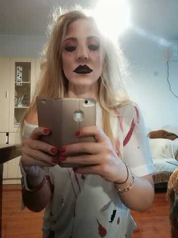 Halloween mit meiner Nachbarin Ana und Mitpraktikantin Anuschka