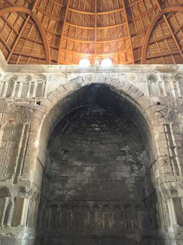 In der Basilika