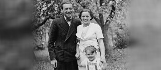 Thomas Buergenthal and his parents