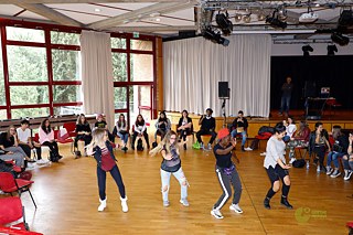 Die Schüler*innen waren von Leila Akinyi begeistert.