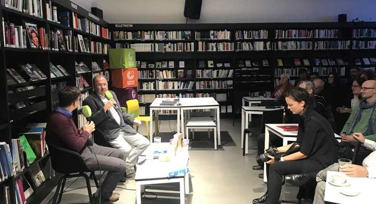 Reiner Stach und Jozef Tancer bei der Eröffung von VRwandlung, 1. 10.