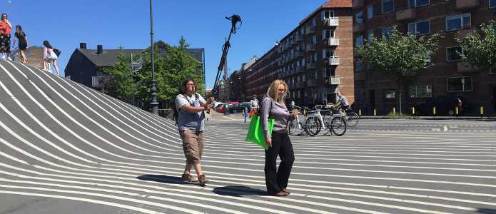 Szene aus dem Dokumentarfilm „Nomadic Identities – Wandering in the Freedom within itself “, mit der Künstlerin Nada Prlja, der am 7. Dezember 2018 auf dem CRIC-Festival zu sehen ist. | Foto: Kontrapunkt