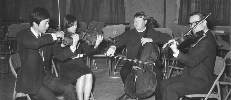 Das Quartett beim Üben: Kim Min (1. v. links), Hans Sallmann (2. v. rechts) 