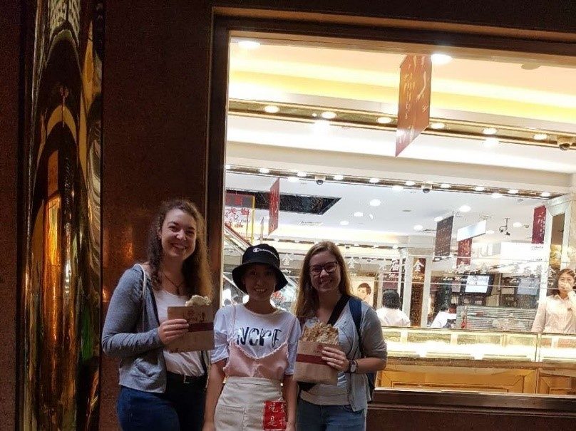 „Chinesische Pizza“ von einem Straßenstand