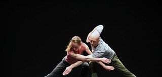 Tänzer Brit Rodemund und Christopher Roman © Foto: Dorothea Thuch Performance Catalogue