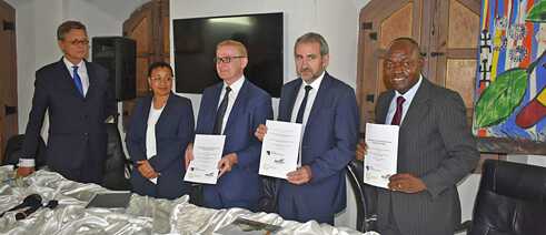 At the signing of the Memorandum of Understanding in Luanda