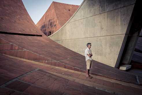 Andy hat viel am Matrimandir gebaut