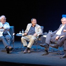 60 years later: Group 47 - Günter Grass, Joachim Kaiser and Martin Walser - on the blue sofa at the Berlin Ensemble
