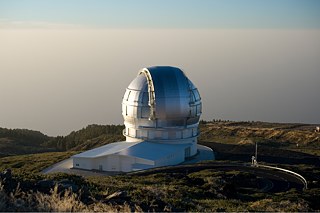 De grootste operationele spiegeltelescoop ter wereld: de Gran Telescopio Canarias (GTC) , La Palma. 