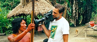Como diretor de fotografia do média-metragem Die Waiãpi, Volk des Dschungels (Os Waiãpi, Povo da Floresta), filme de 2000, dirigido pelo alemão Gernot Schley