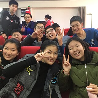 Meine Klasse vor ihrem Auftritt an Heiligabend