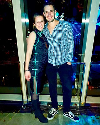 Christos (rechts) und ich zu späterer Stunde