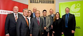 Zur Premiere des Spiels „Mauerspechte“ kamen geladene Gäste aus Kultur, Medien, Wirtschaft und Politik in die Gedenkstätte Berliner Mauer