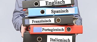 Andere Fremdsprachenkenntnisse unterstützen das Deutschlernen.