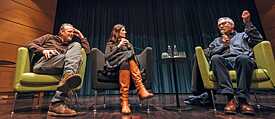 Thomas Ostermeier and Didier Eribon discussing the stage adaptation of the bestseller Retour à Reims 