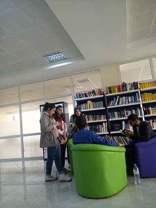 Studenten in einer Besprechung