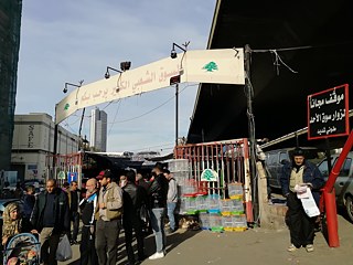 Der Souk al Ahad lädt zum Stöbern ein