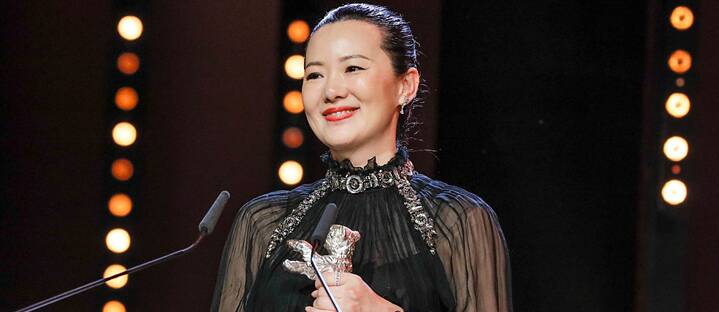 L’Ours d’Argent pour la meilleure interprète féminine : Yong Mei pour son rôle dans So Long, My Son de Wang Xiaoshuai