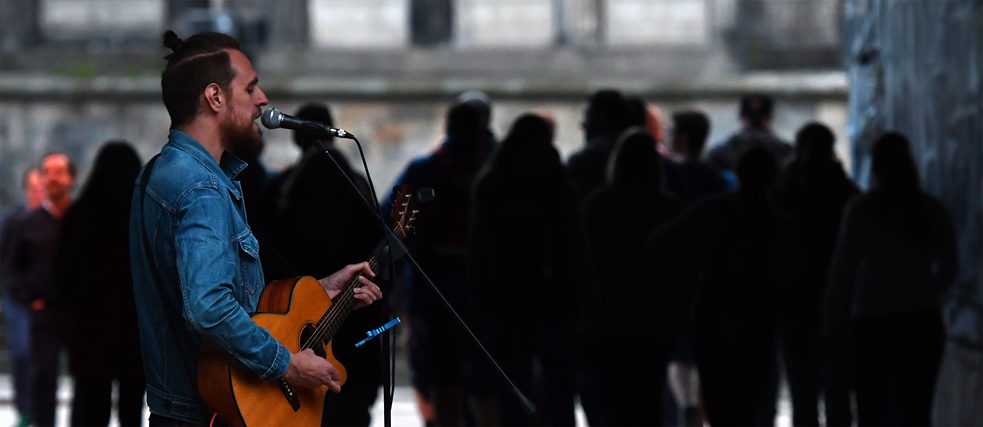  À Berlin, les conditions de travail des artistes sont souvent difficiles, rares sont ceux qui peuvent vivre de leur art. |