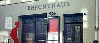 01_Augsburg_Brechthaus_2004_470x204.jpg &copy; 01_Augsburg_Brechthaus_2004_470x204.jpg 01_Augsburg_Brechthaus_2004_470x204.jpg