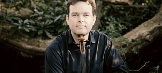 viola player and overtone singer Gareth Lubbe