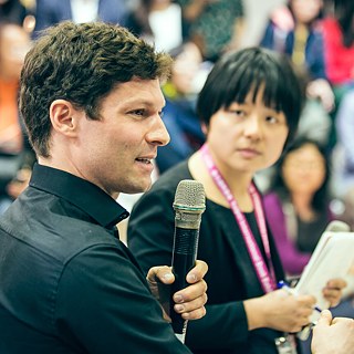 Gespräch: Vergangenheit neu verstehen