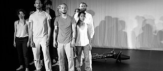 Between Madness and Idyll