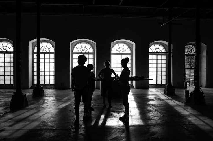  Between Madness and Idyll 5