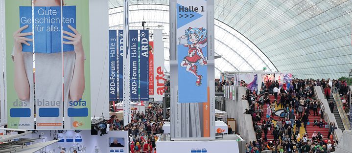 Die Leipziger Buchmesse erfreut sich jährlich hundertausender Besucher und Besucherinnen. 