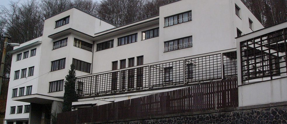 Hans Richter: Wohnhaus für den Fabrikanten Josef Franz Palme in Krásná Lípa (Schönlinde), 1930 