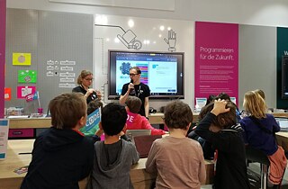 Регіональна зустріч вчителів німецької мови PASCH-шкіл © © Goethe-Institut  Регіональна зустріч вчителів німецької мови PASCH-шкіл